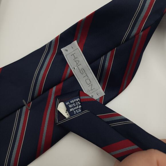 Bundle of Four Silk Blend Printed Neck Ties - Picture 4 of 11